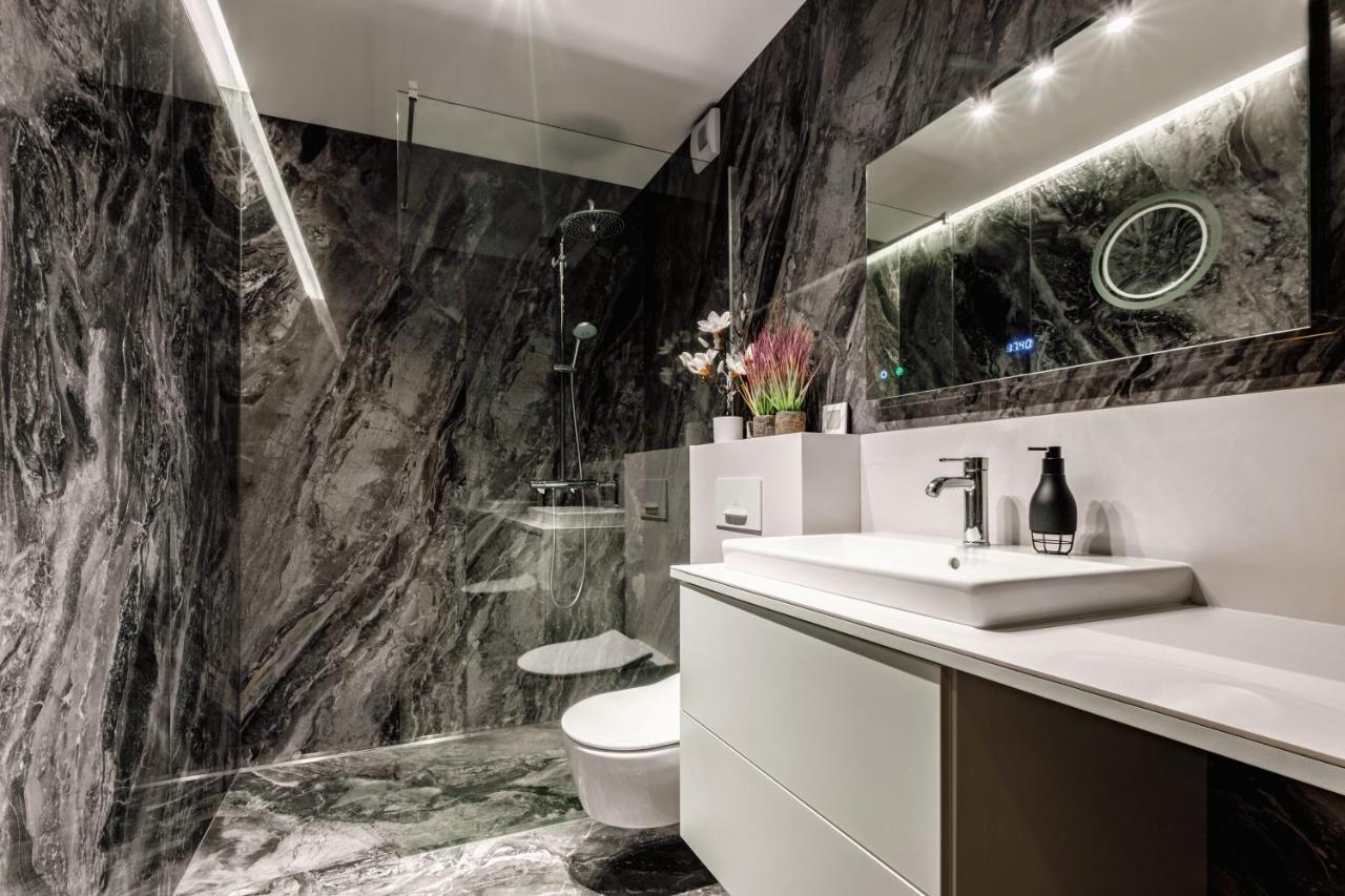 Skyview Suite - Niepowtarzalny Widok I Basen Lublin Kültér fotó