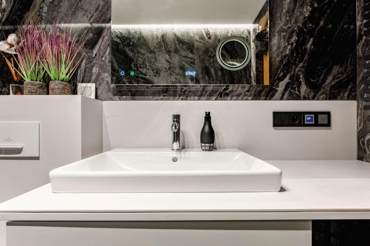 Skyview Suite - Niepowtarzalny Widok I Basen Lublin Kültér fotó